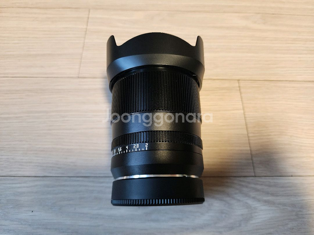 티티아티산 af 75mm f2 소니용 렌즈 팝니다.--1