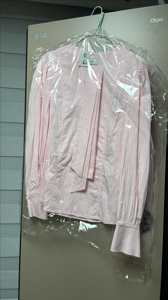 루에브르 타이 퍼프 슬리브 블라우스--2