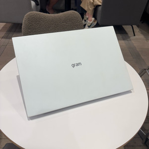 엘지 그램 노트북 배터리율100% 급처(실사용 한달)