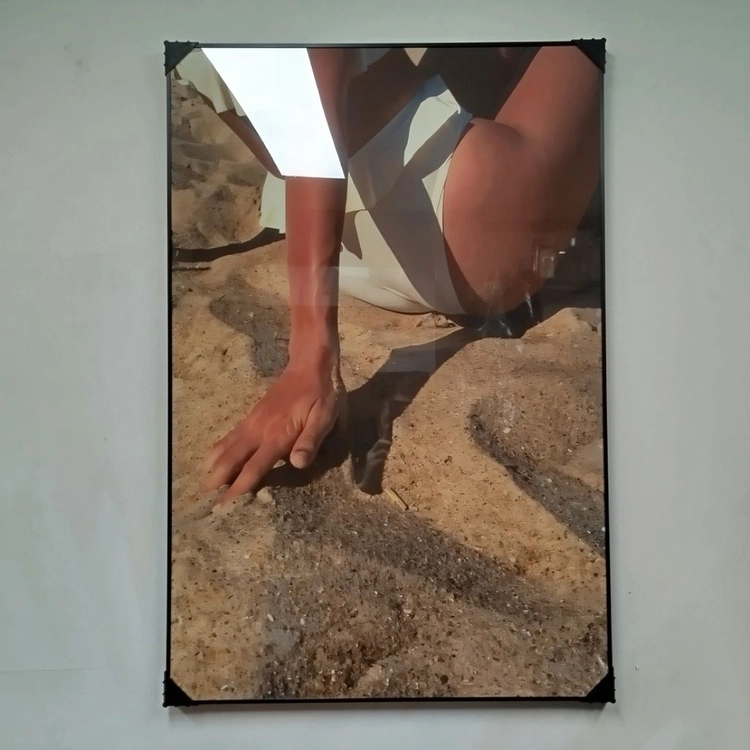 샤넬 해변여인 감성 선물 대형 그림액자 그림 액자 팝아트 인테리어소품 명품그림 명품액자 꽃 곰인형 콜라보 인테리어 이미지