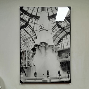 샤넬 우주선 로켓 대형 그림액자 그림 액자 팝아트 인테리어소품 명품그림 명품액자 꽃 곰인형 콜라보 인테리어