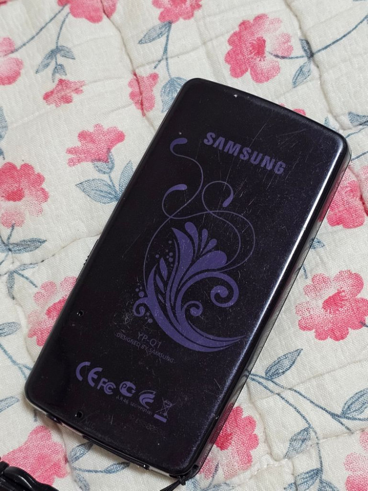 삼성 옙 YEPP-Q1 mp3 고전 Y2K 이미지