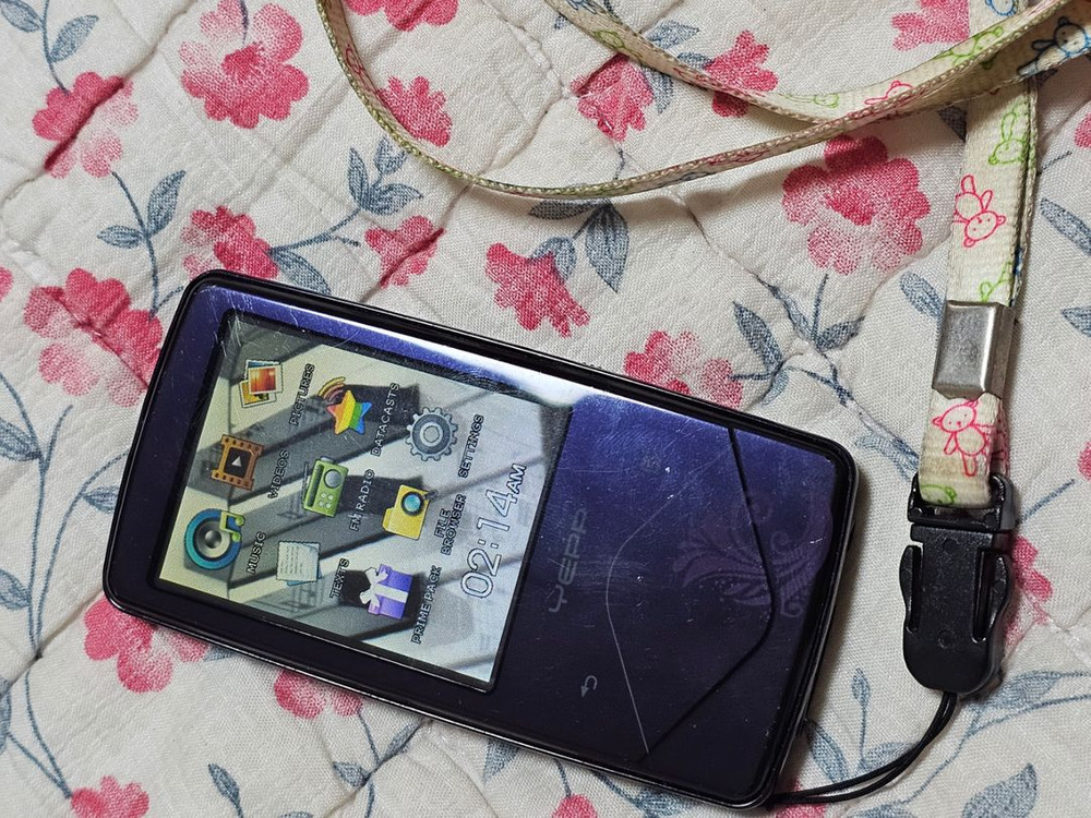 삼성 옙 YEPP-Q1 mp3 고전 Y2K 이미지