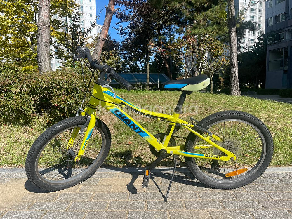 초등학생 자전거 2대 판매 합니다.--0