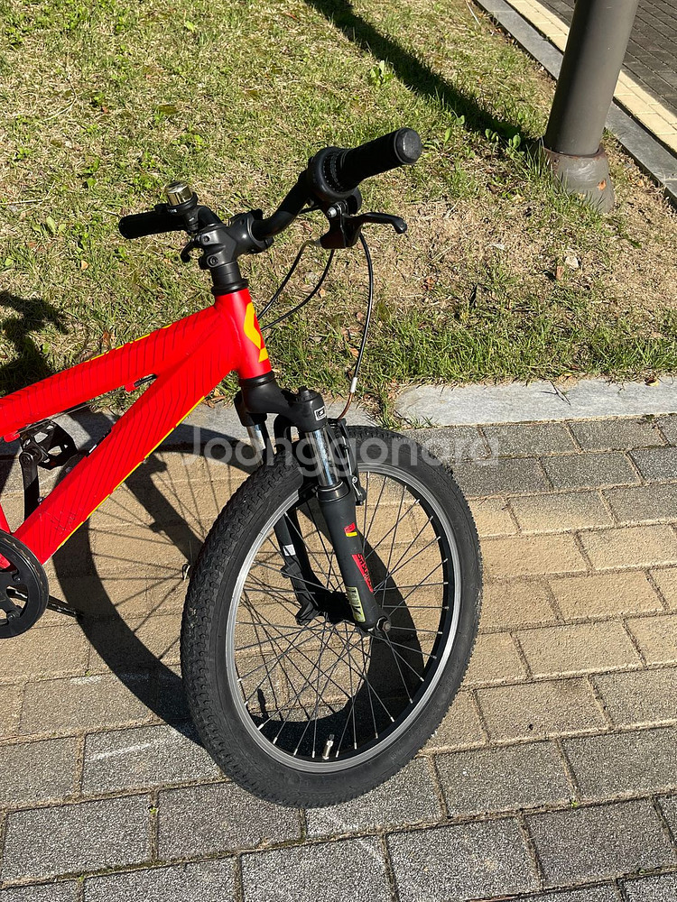 초등학생 자전거 2대 판매 합니다.--6