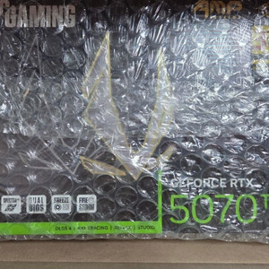 ZOTAC RTX 5070ti EXTREME 그래픽카드 미개봉
