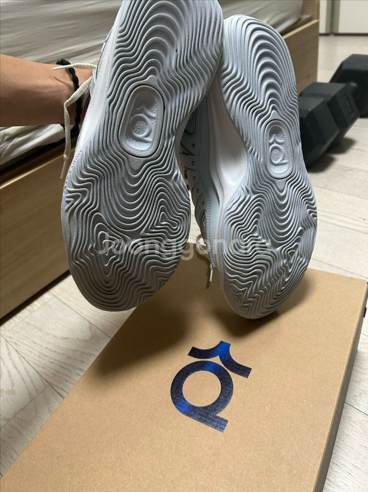 나이키 kd18 플래티넘 농구화--3