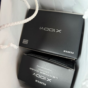 후지필름 X100vi 실버색상 + 가죽 케이스