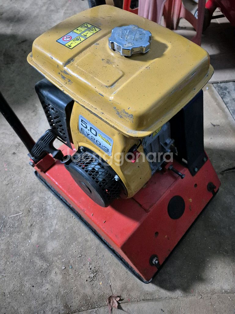 로빈콤팩터 땅다짐기--5