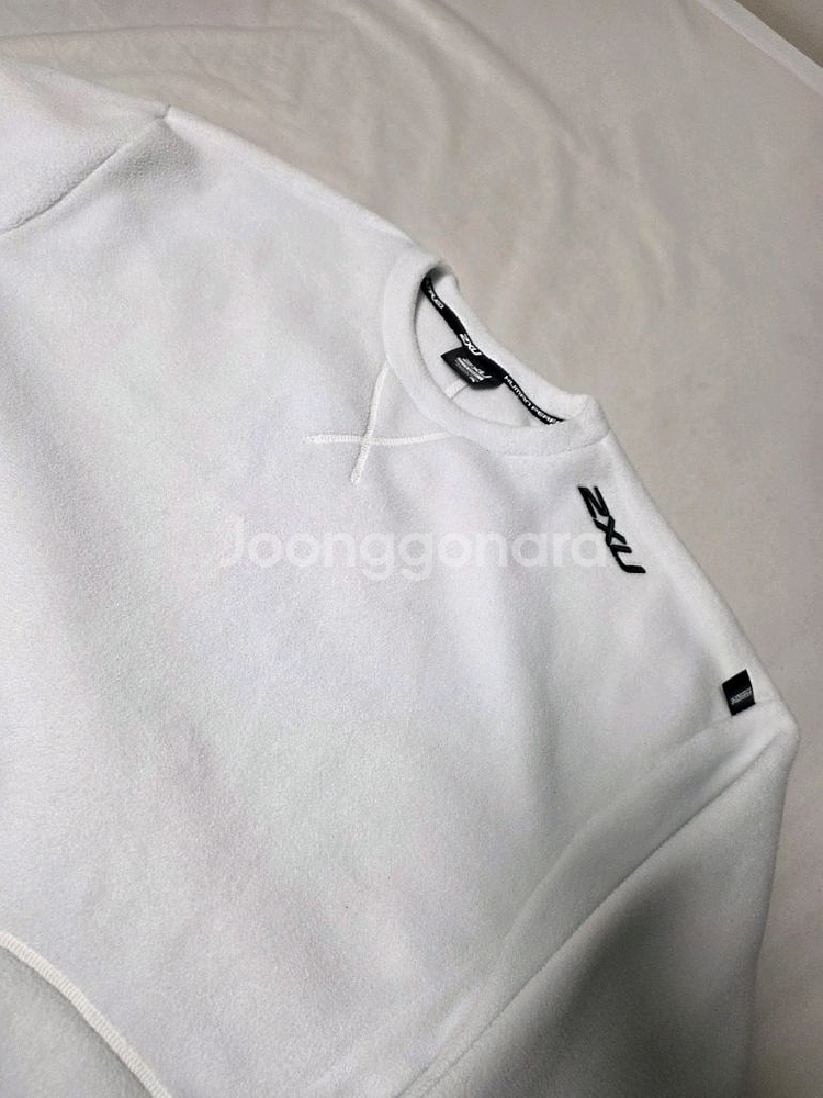2XU 후리스 맨투맨 100 (미사용)--2