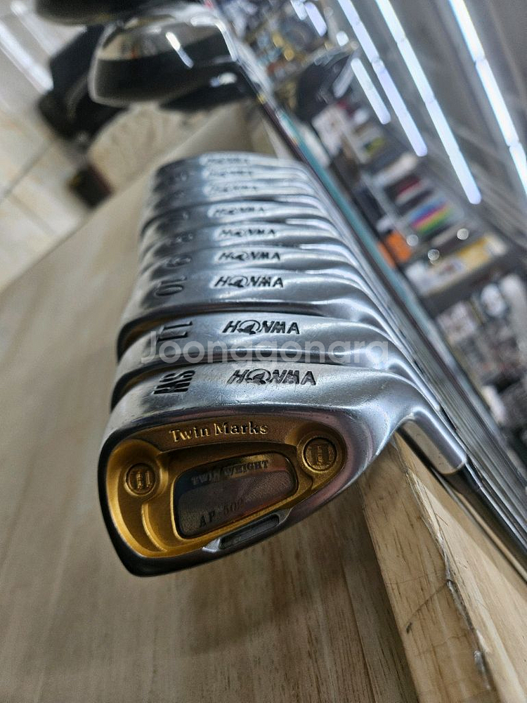 금장 혼마4스타 트윈마크 아이언 세트--1