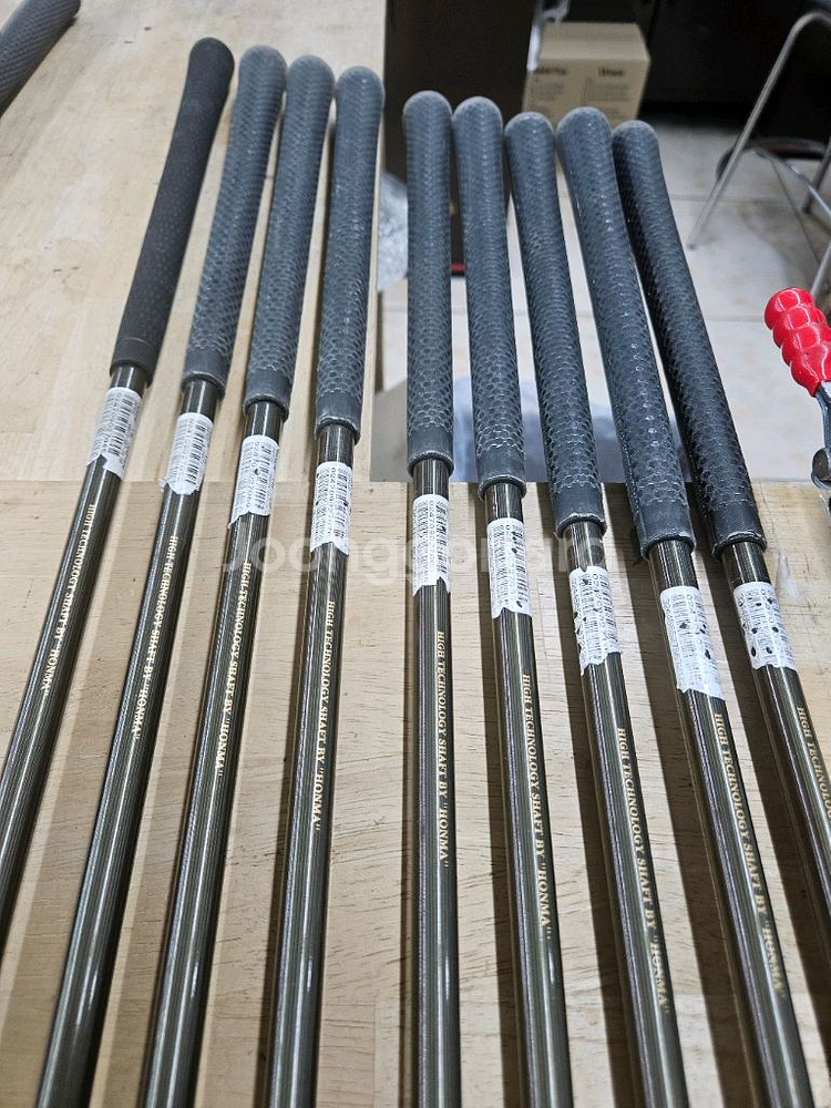 금장 혼마4스타 트윈마크 아이언 세트--6