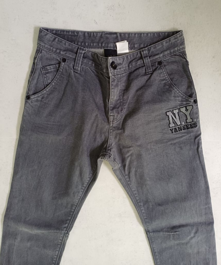 MLB 뉴욕양키스 슬림핏 데님 그레이진(사방스판31) 이미지