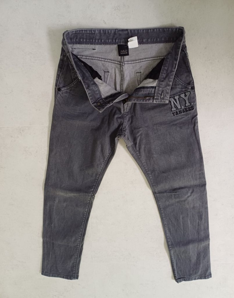 MLB 뉴욕양키스 슬림핏 데님 그레이진(사방스판31) 이미지