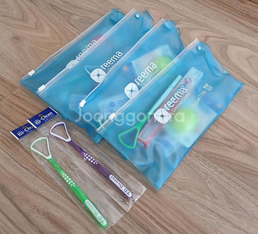 [새것] 구강관리용품 4세트와 혀클리너 2개--3