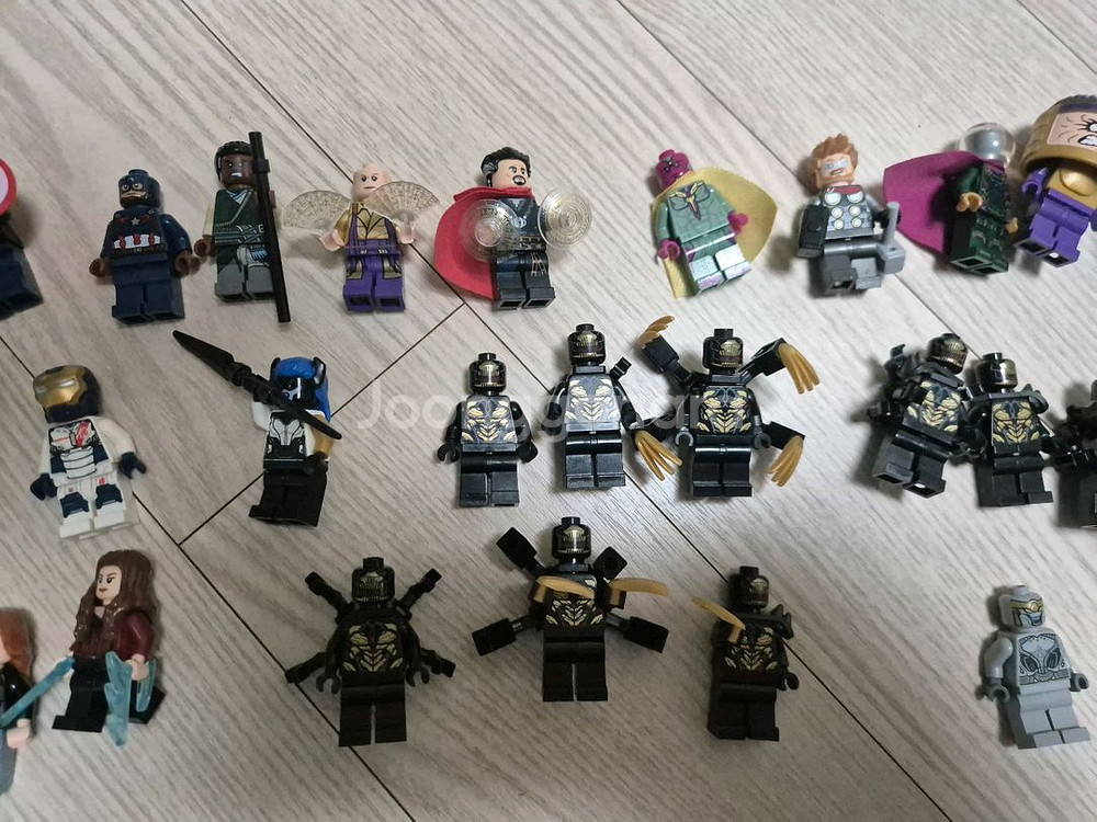 마블 어벤져스 미니피규어 팝니다--2