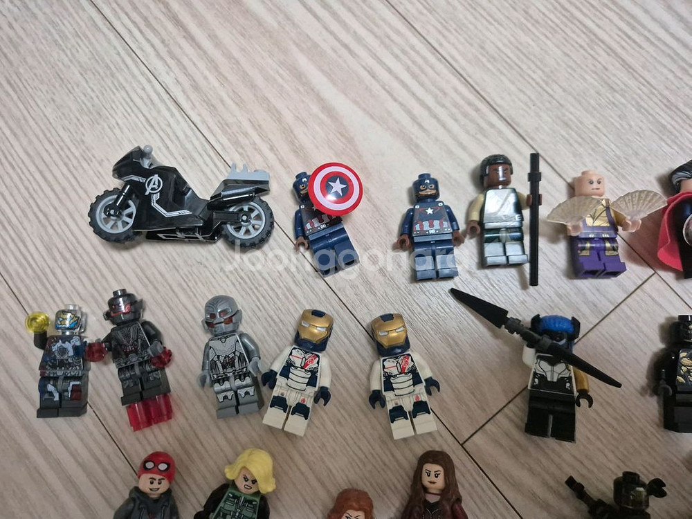 마블 어벤져스 미니피규어 팝니다--4