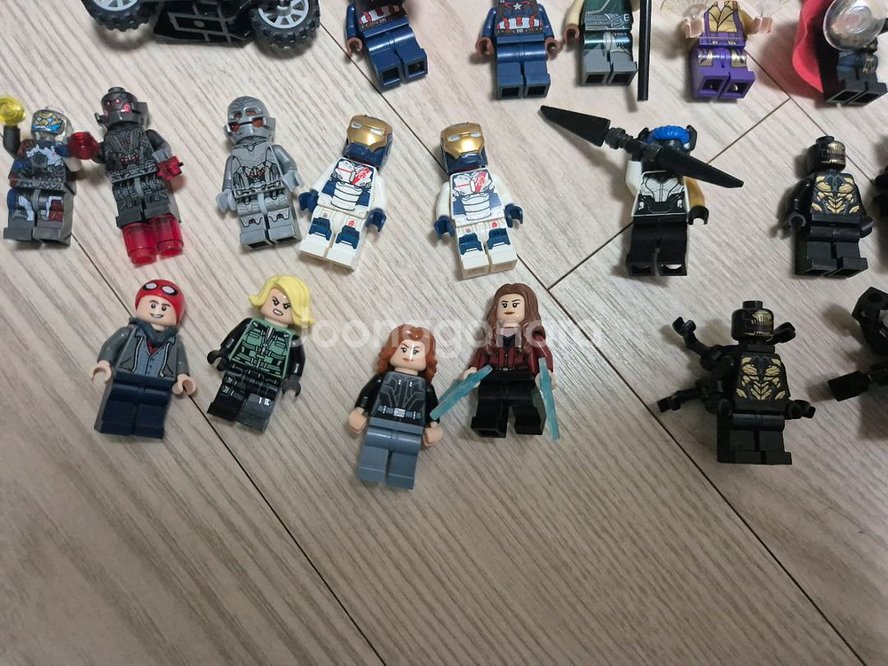 마블 어벤져스 미니피규어 팝니다--6