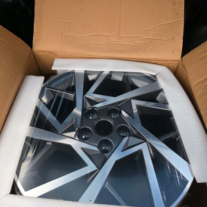 신형그랜져 18인치휠, 스노우타이어 각1개 싸게 급처합니다