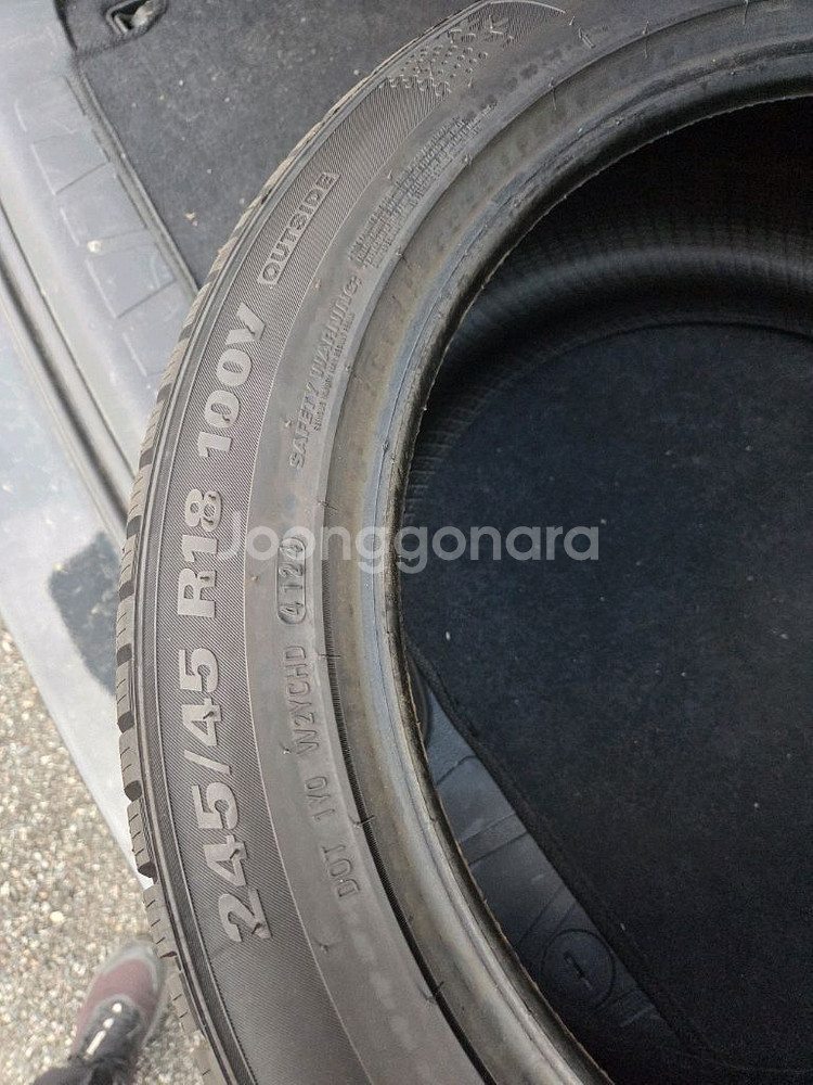 신형그랜져 18인치휠, 스노우타이어 각1개 싸게 급처합니다--6