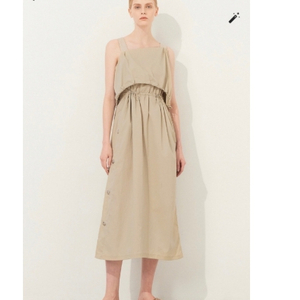 타임 time 베이지컬러 드로우스트링 슬리브리스 원피스 66 이미지