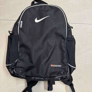 나이키 러닝 백팩 (가방) 팝니다.