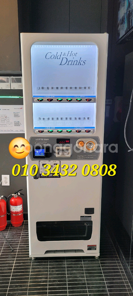 커피머신 슬림형자판기 12종류 냉온 겸용 LVP300BL LVP301BL판매합니다--1