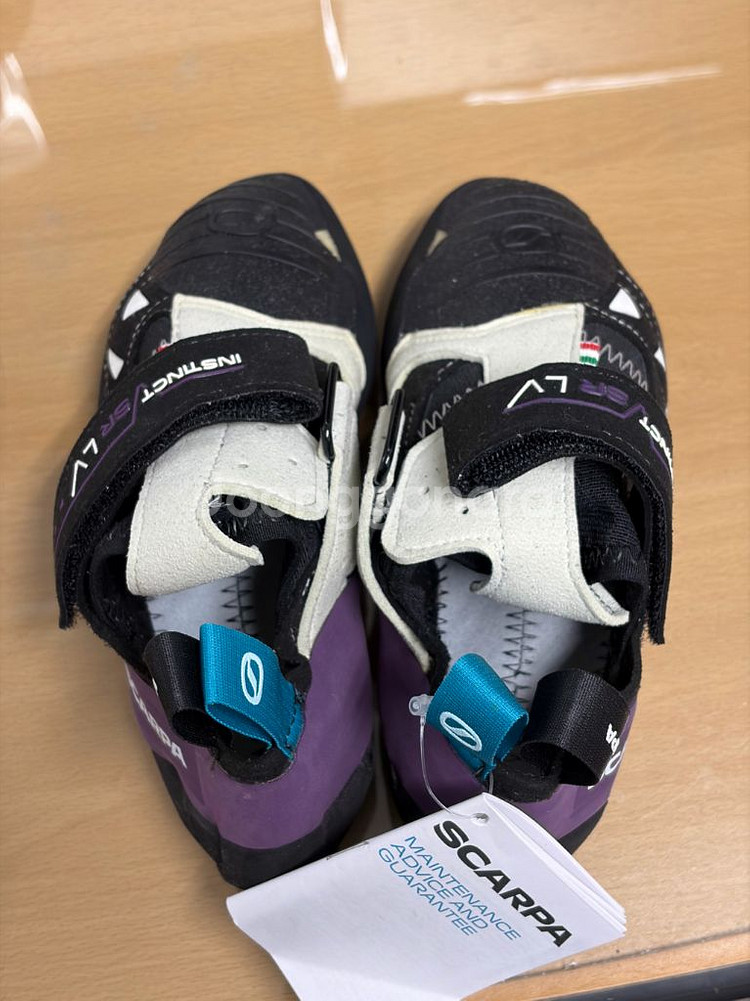 암벽화(스카르파 인스팅트 VSR LV 38)--1