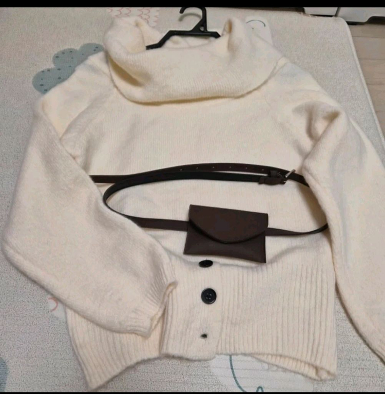 터들넥 니트 상의 ,속바지 스커트 ,나시 일괄.--3