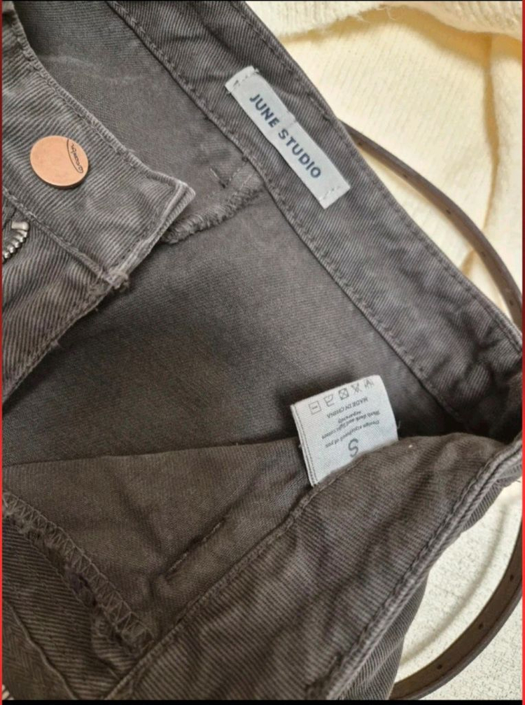 터들넥 니트 상의 ,속바지 스커트 ,나시 일괄.--7