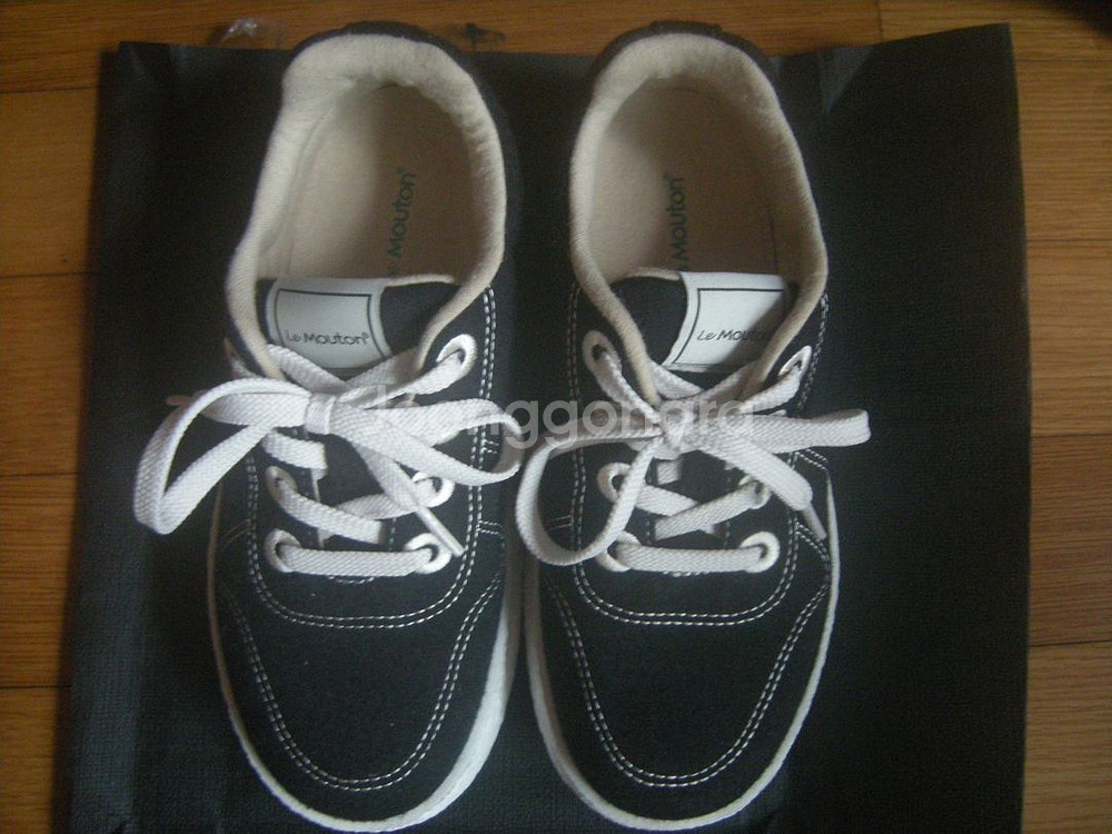 르무통225사이즈+사은품 나이키양말/나이키조던acg아노락 아디다스 러닝조깅캠핑요가자전거배낭여행 화정품향수 아이폰--3