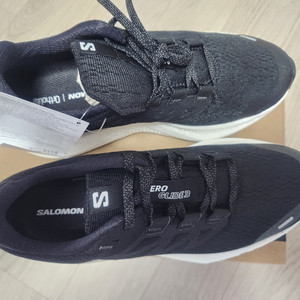 [새상품] 살로몬 트레일 여성 런닝화AERO GLIDE 3 L47759800, 240(JP)