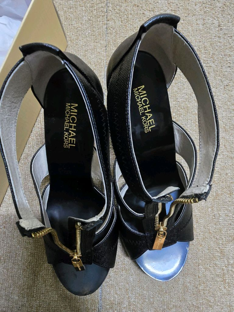 마이클코어스 샌들--2