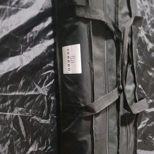 테르보 마요르 100 롤 테이블 팝니다