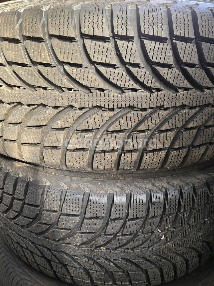 225 60 17 스노우타이어 미쉐린--0