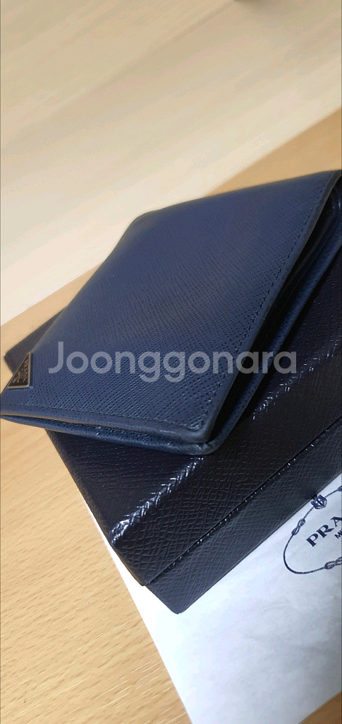 프라다 사피아노 삼각로고 반지갑 정품A급(감정O)구찌루이비통디올고야드샤넬셀린느보테가생로랑--5