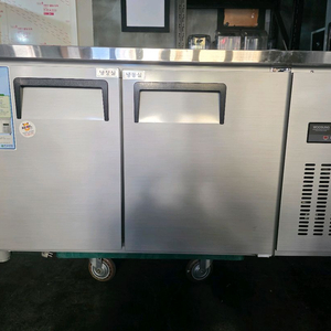 카페사용 1500 테이블 냉장 냉동고 판매합니다