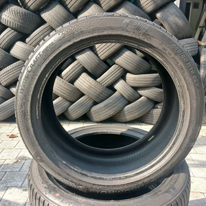 245 40 19 금호타이어 (윈터타이어) 두개 판매합니다