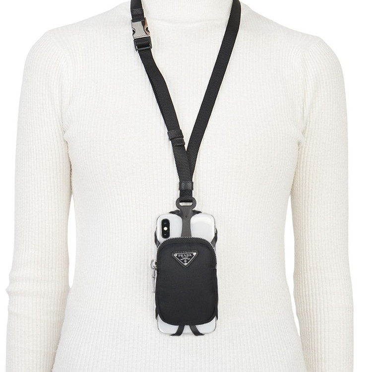 새상품 프라다 리나일론 폰홀더 케이스 스트랩 지갑 파우치 화이트 이미지