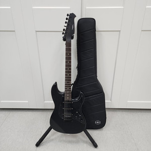 헥스 프로토타입 스트랫 일렉기타 E300 V2 BK