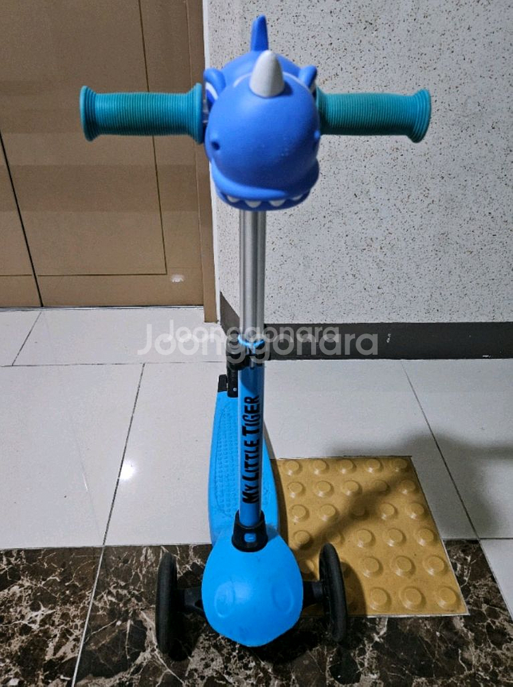 마이리틀타이거 아동 접이식 킥보드 LED--0