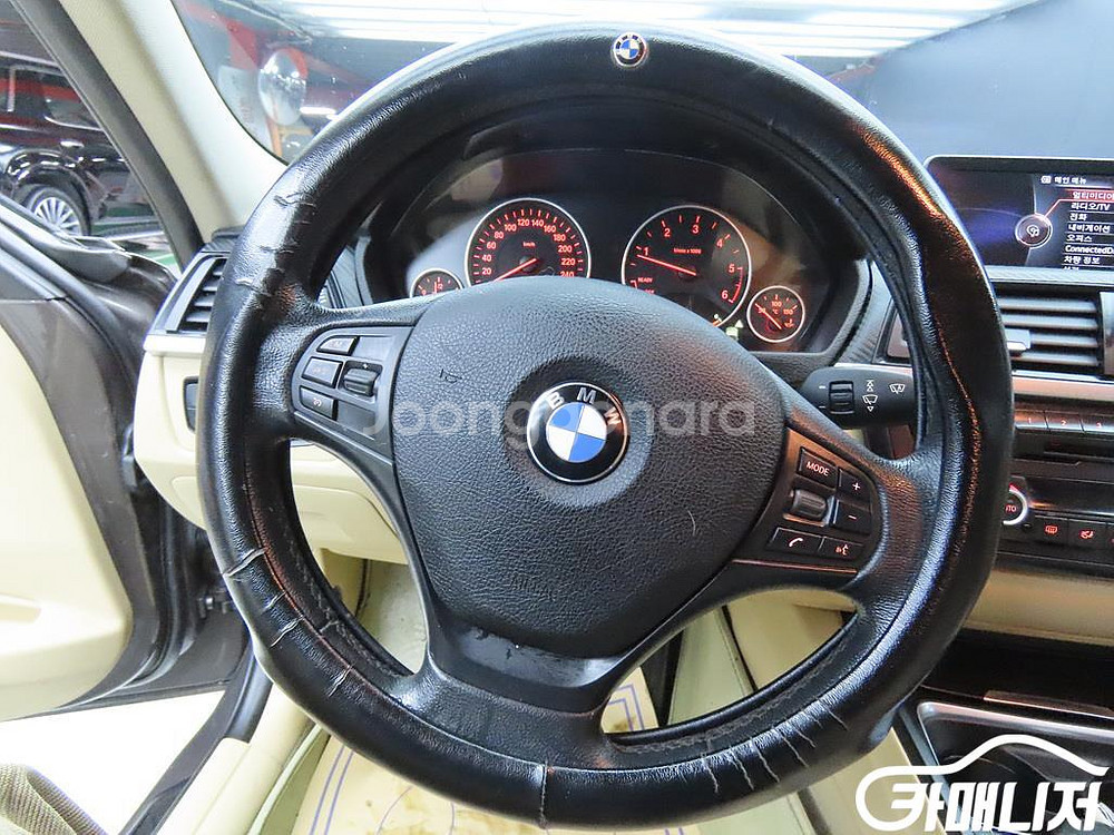 [BMW]3시리즈 (F30) 320d #가을특가--7