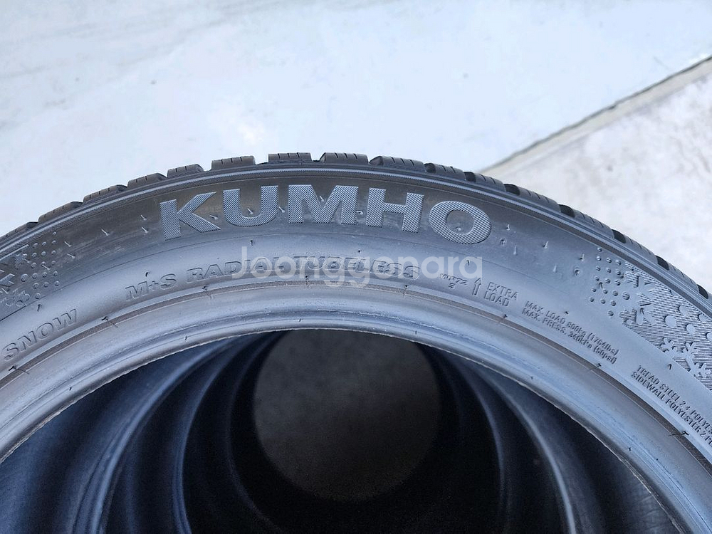 금호 윈터타이어 245 45 18, 275 40 18, 스노우타이어--1