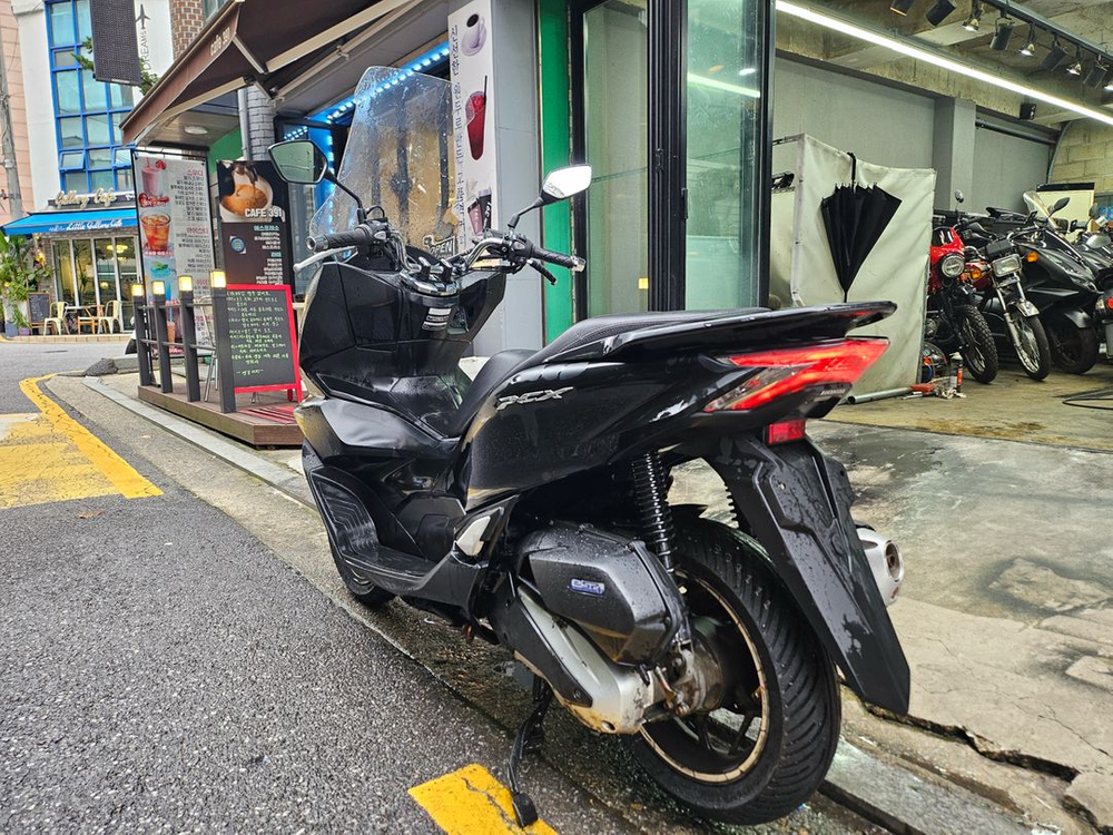 21년식 PCX125ABS 배달용 중고 오토바이 이미지
