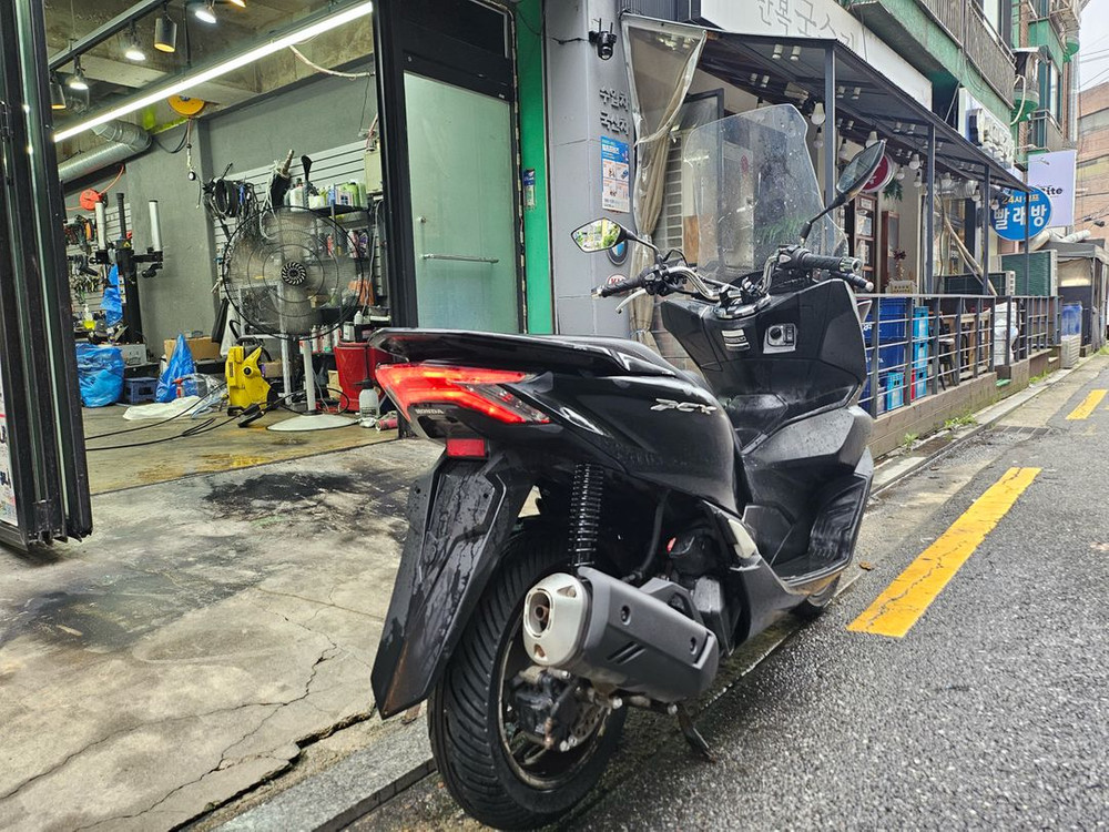 21년식 PCX125ABS 배달용 중고 오토바이 이미지