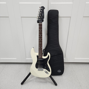 헥스 프로토타입 스트랫 일렉기타 E70 V2 IV