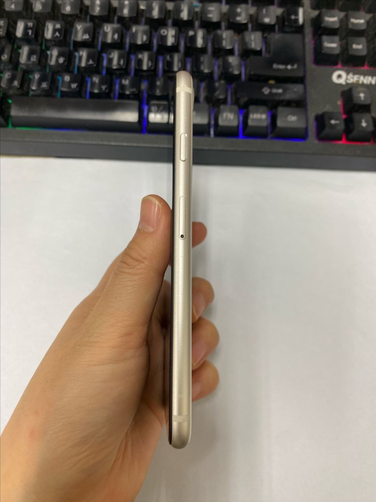 .아이폰SE3 스타라이트 액정SS급 128GB 배터리90% 200710 이미지