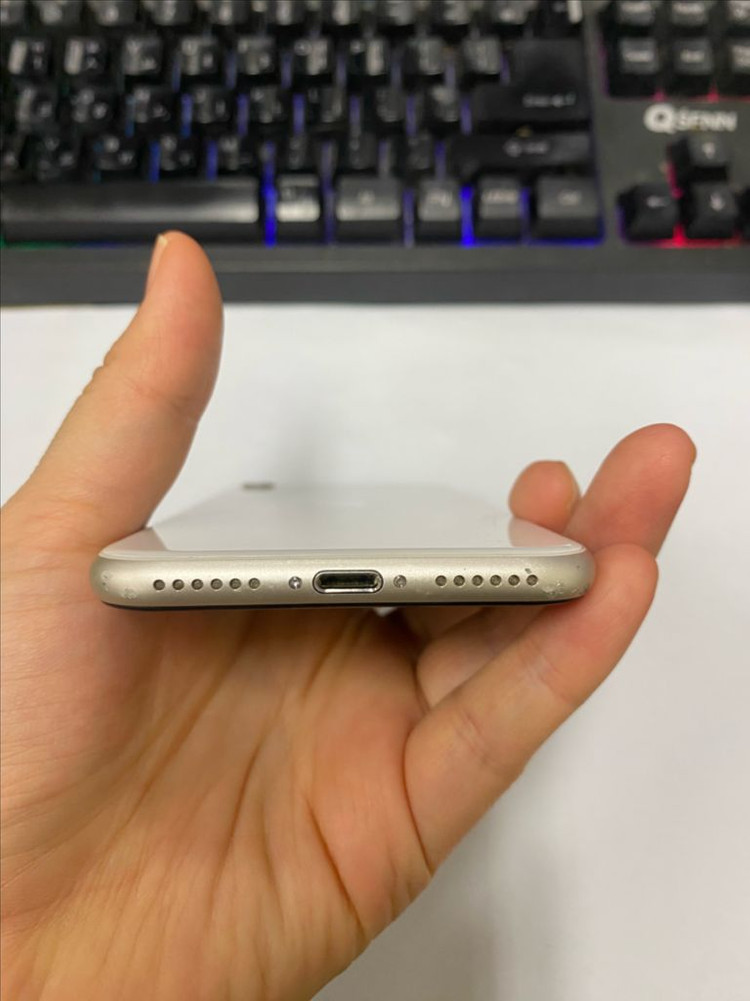 .아이폰SE3 스타라이트 액정SS급 128GB 배터리90% 200710 이미지