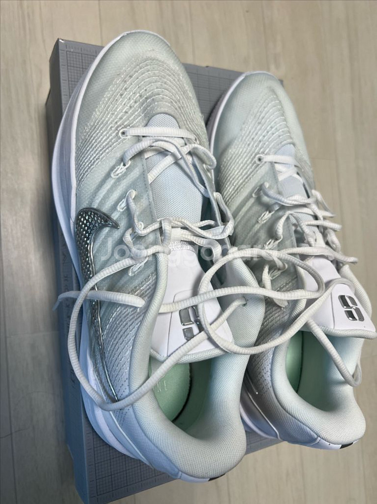 나이키 사브리나3 315 사이즈 판매합니다.--0