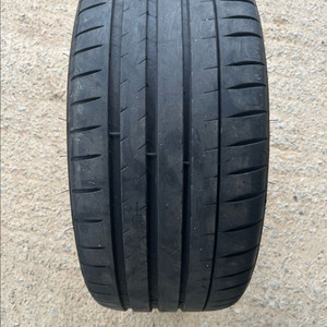 미쉐린 ps4s 245 35 19 한짝입니다
